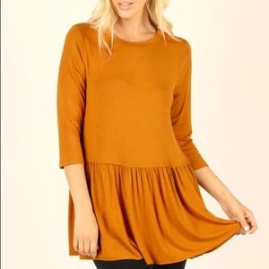 ZENANA PREMIUM- Tunic top with ruffled lower. Women size S. Summer sunset MUST!